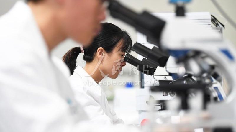精准滴定，实验室里的"隐形助手"——北京可调式移液器揭秘